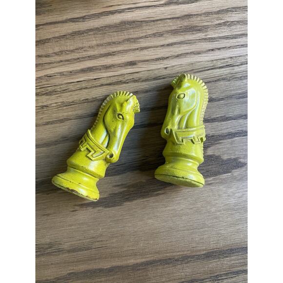 Vintage Midcentury Medieval Duncan Ceramic Hand Painted Chess Pieces Knights - Picture 2 of 4